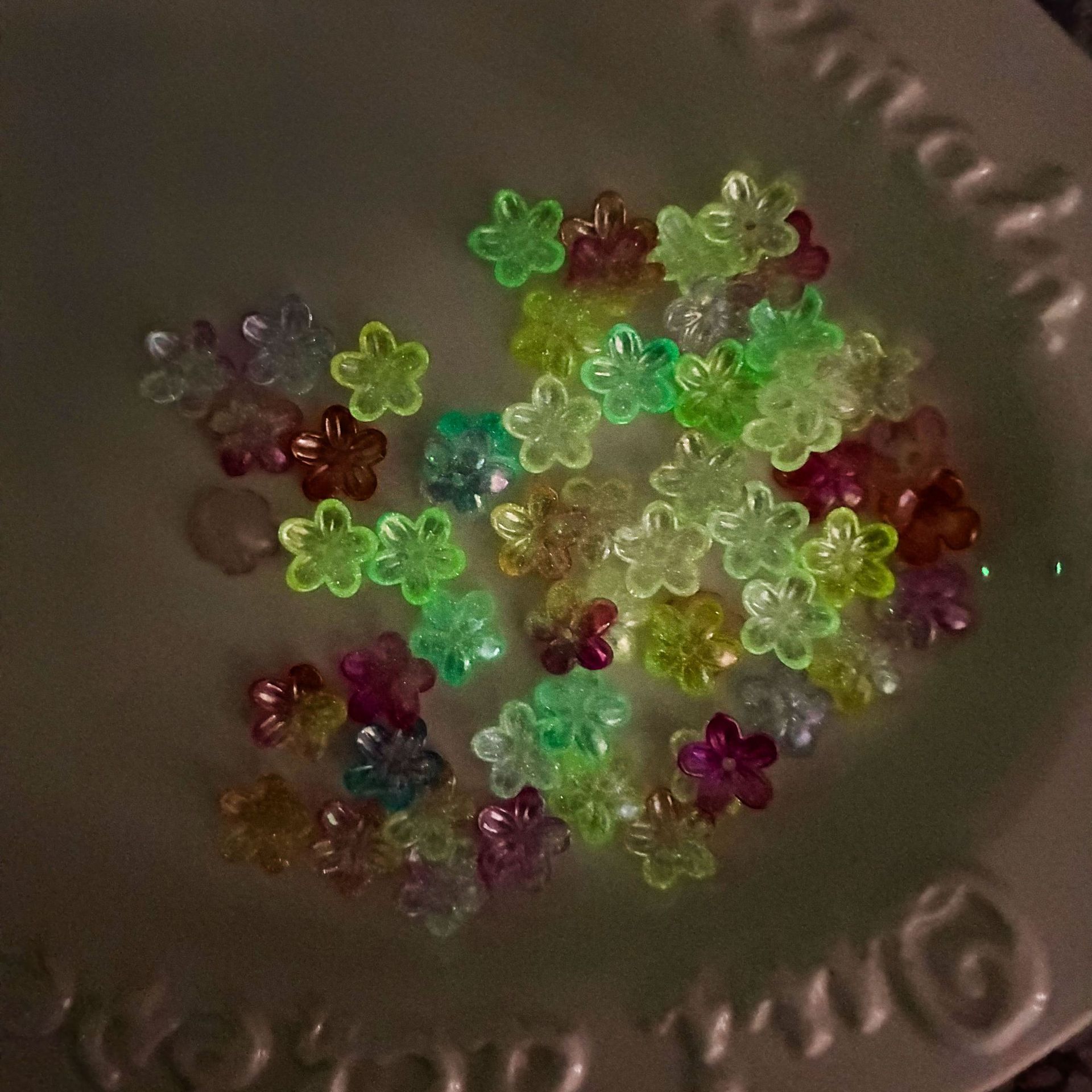 100pcs 12mm Glow in The Dark A - Embellishment Crafts 리뷰 및 가격