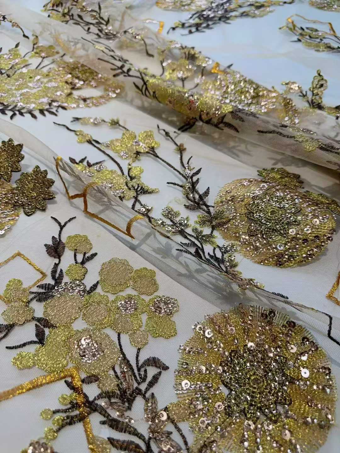 High Couture Crystal Irregular - Crystal Mesh Fabric 리뷰 및 가격