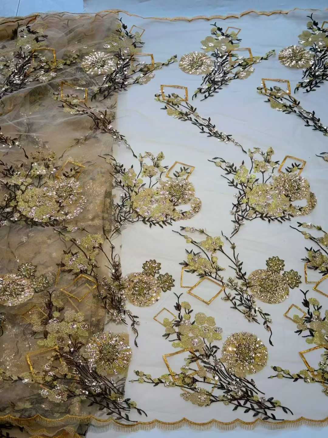 High Couture Crystal Irregular - Crystal Mesh Fabric 리뷰 및 가격
