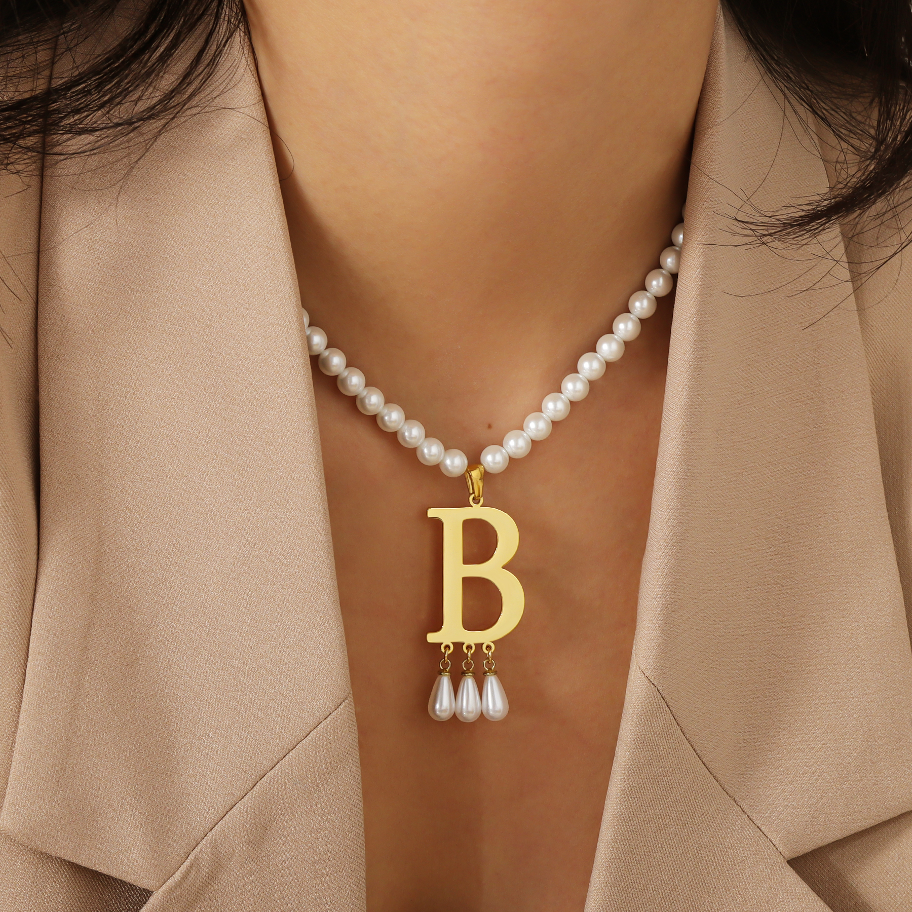 Customized Initial Pendant Lux - Pearl Trim Chain 리뷰 및 가격